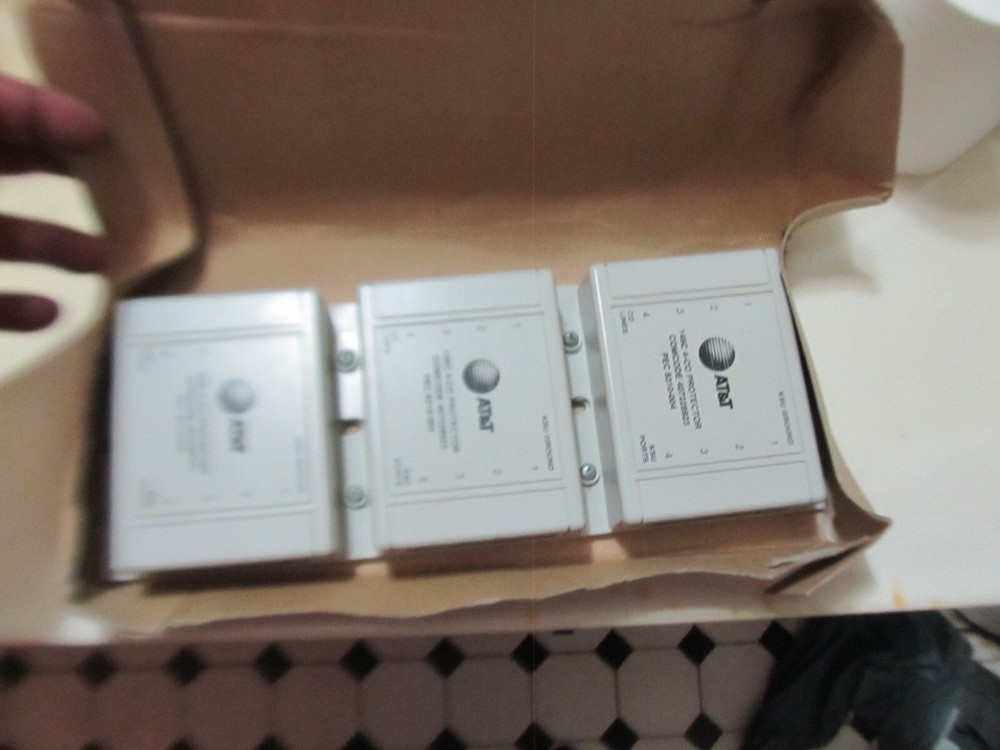 LOT 3 AT&T 146C 4 CO TELEPHONE PROTECTOR COMCODE PHONE OR LINE INTERNET