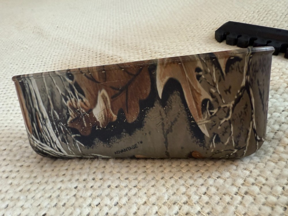 Golden Eagle 2 Piece Bolt On Quiver