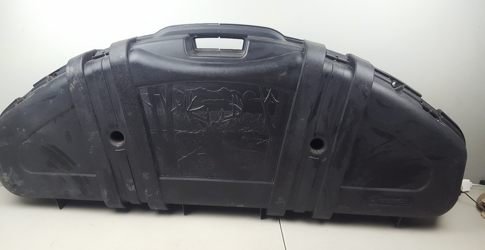 Plano Protector Series PillarLock black Compact Bow & Arrow Case model # 1111-00