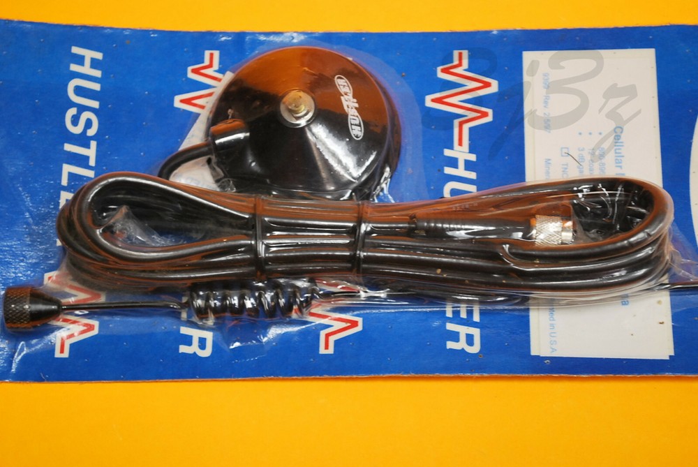 Hustler CMT-800 Black Cellular Magnet Antenna