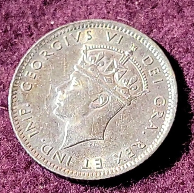 1940 NEWFOUNDLAND CANADA 10 cent silver - Solid AU stk#k909