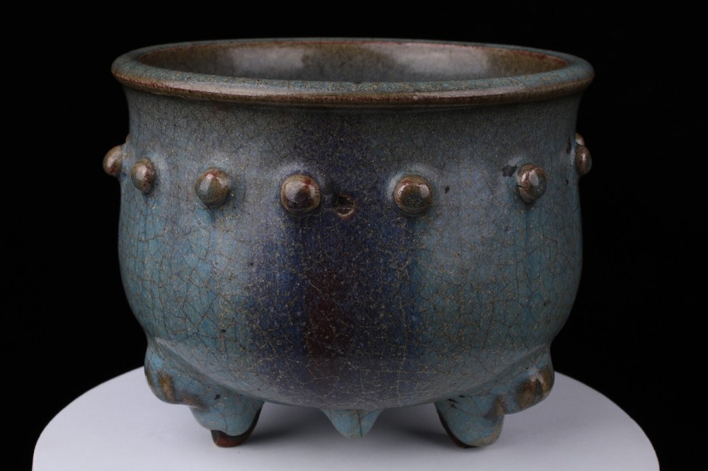 0074 Jun Ware Tripod Incense Burner
