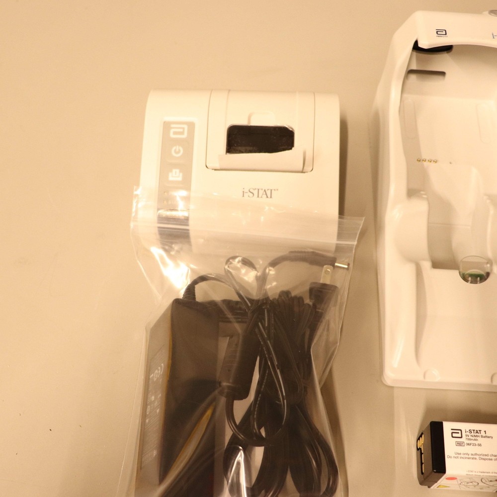 Abbott i-STAT 1 300-G Blood Analyzer System