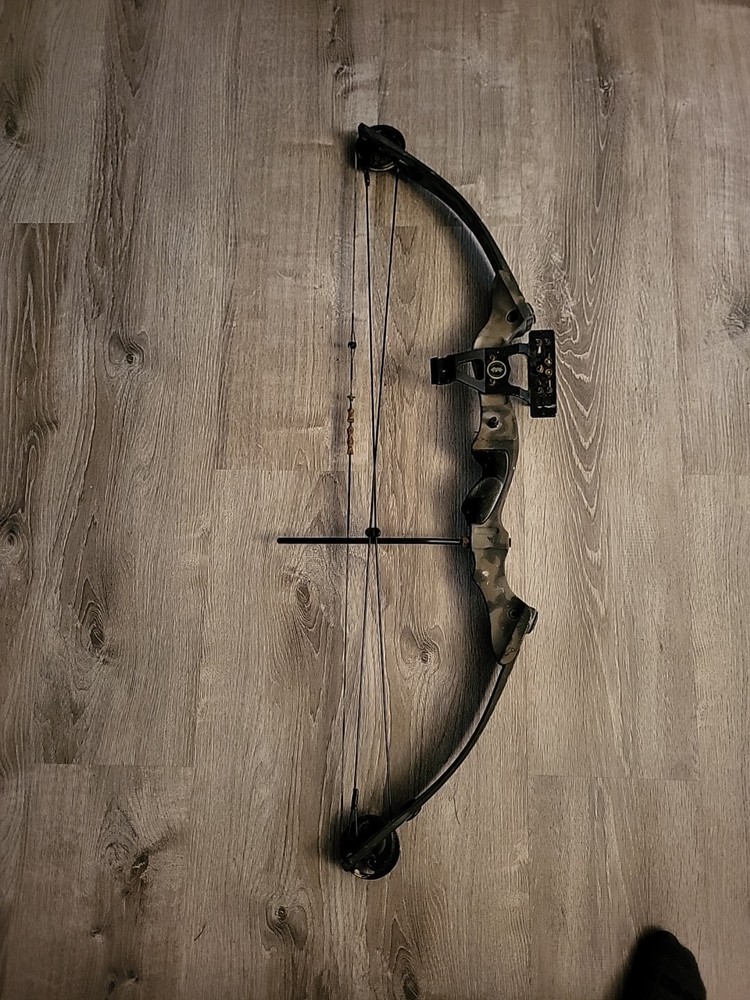 Beartooth Hunter Alpine Series Compound Bow