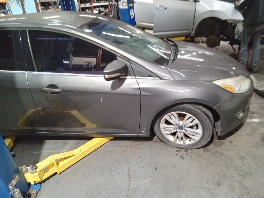 Info-GPS-TV Screen Front Display 4.2" Screen With Sync Fits 12 FOCUS 1328307