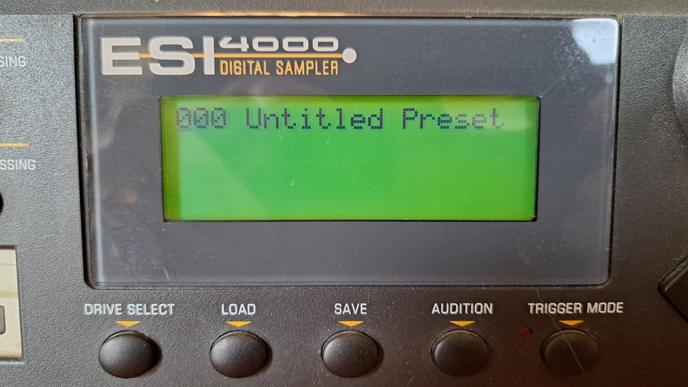 E-mu ESI-4000 Rackmount Digital Sampler - EXCELLENT - w/ manual