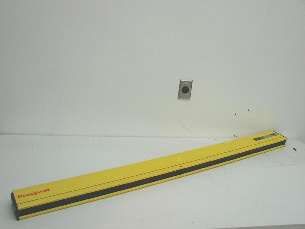 HONEYWELL Light Curtain Receiver FF-SB14R144-S2F-E Used #6513