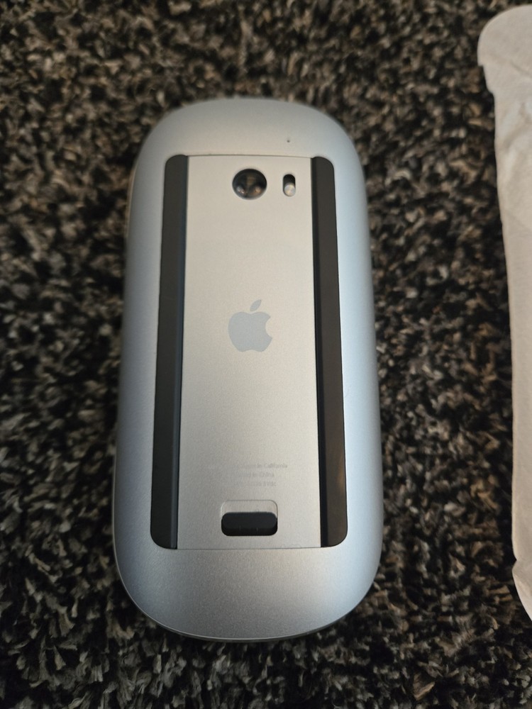 Apple A1296 Wireless Tactile/Multi-Touch Mouse - MB829LL/A