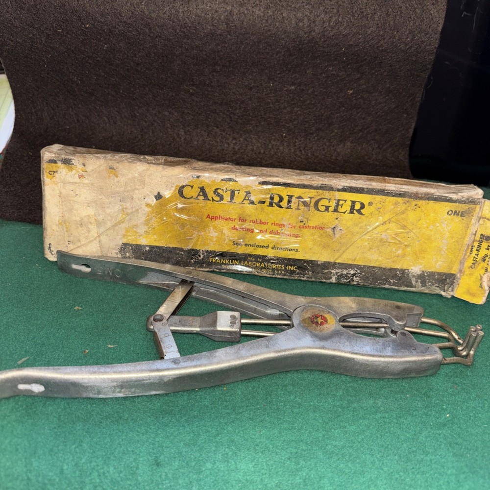 Vtg Casta-Ringer Castrator Tool w/ box