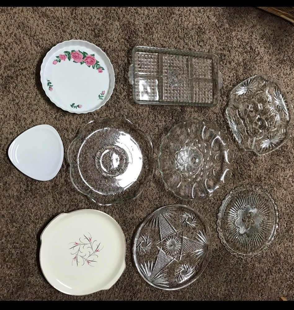 L. E. Smith clear crystal pedestal cake stand 11 3/4” diameter