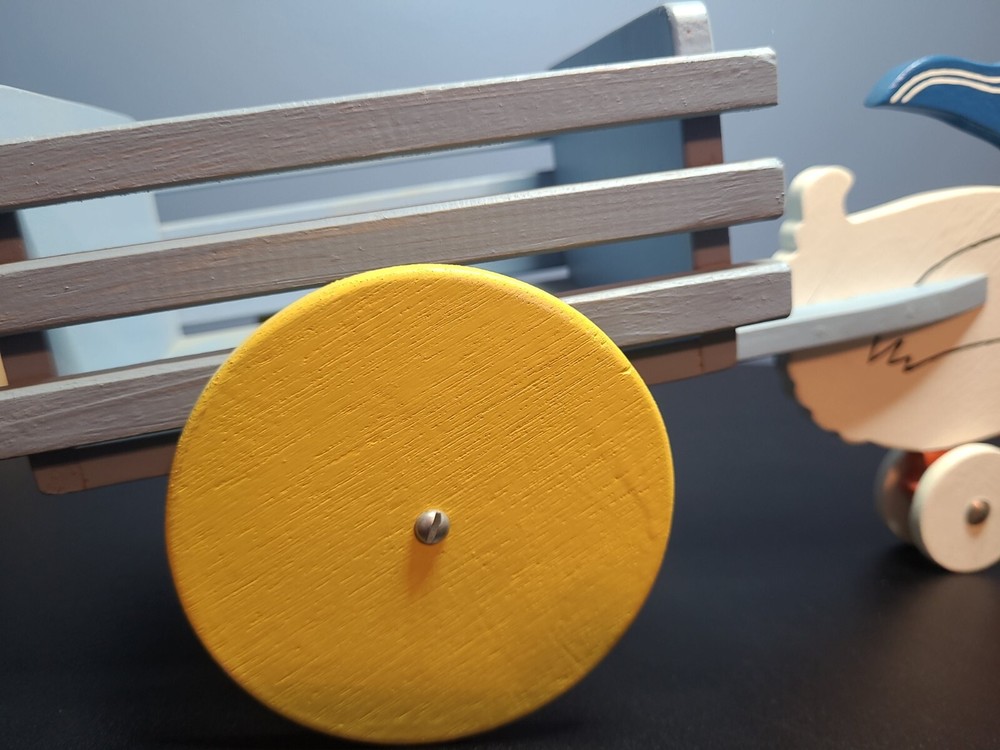 Vintage Duck Wooden l Pull Toy Easter Candy Container