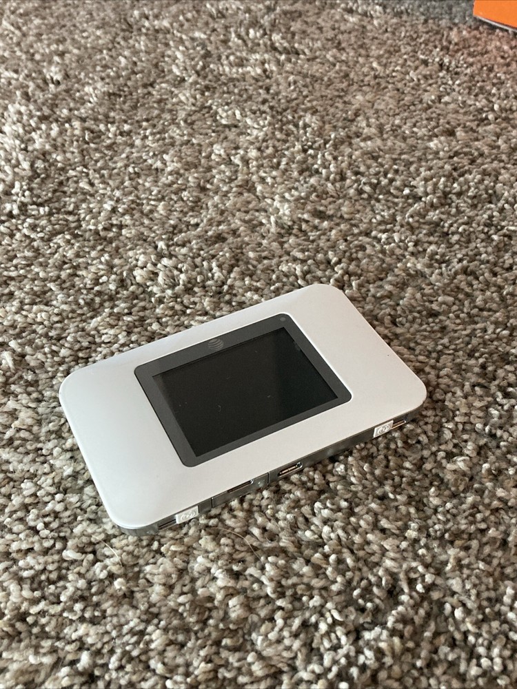 AT&T Unite(Netgear) Mobile Hotspot - White