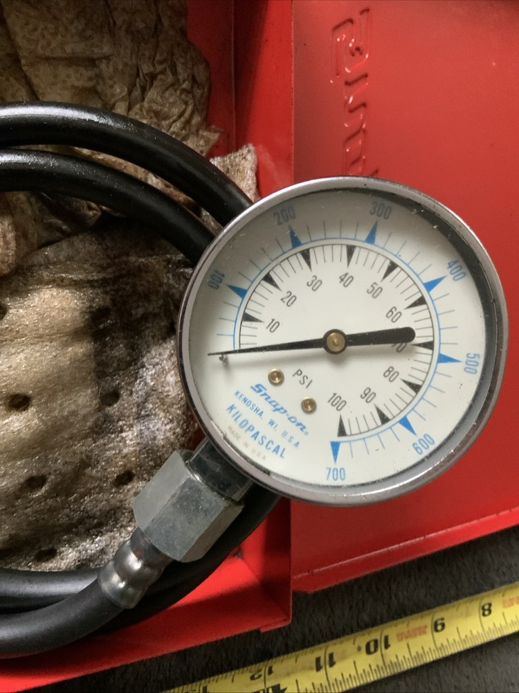 Snap On Kilopascal Compression Tester In Metal Case..,.see Pics…