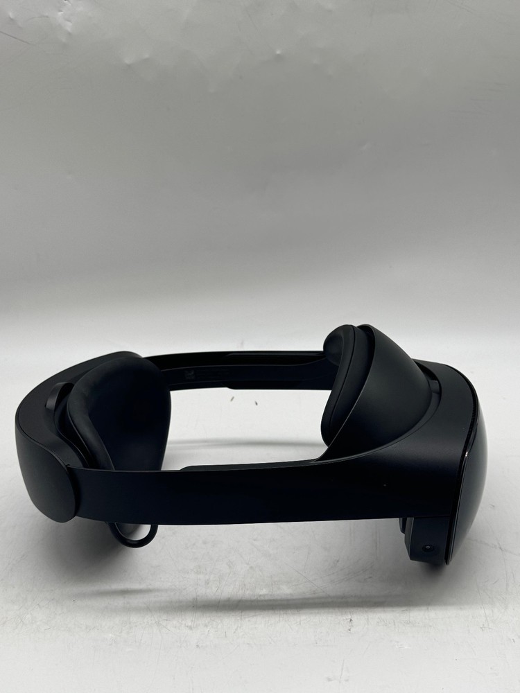 Meta Quest Pro VR Headset 256GB – Used
