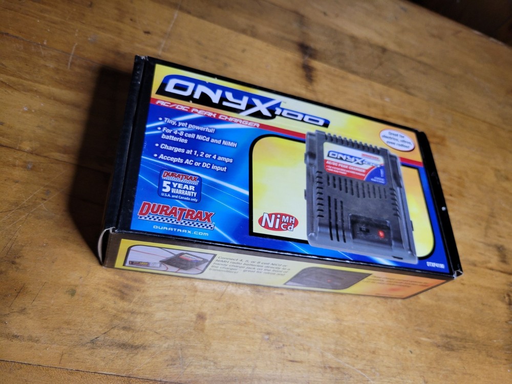 Onyx 100 AC/DC Charger