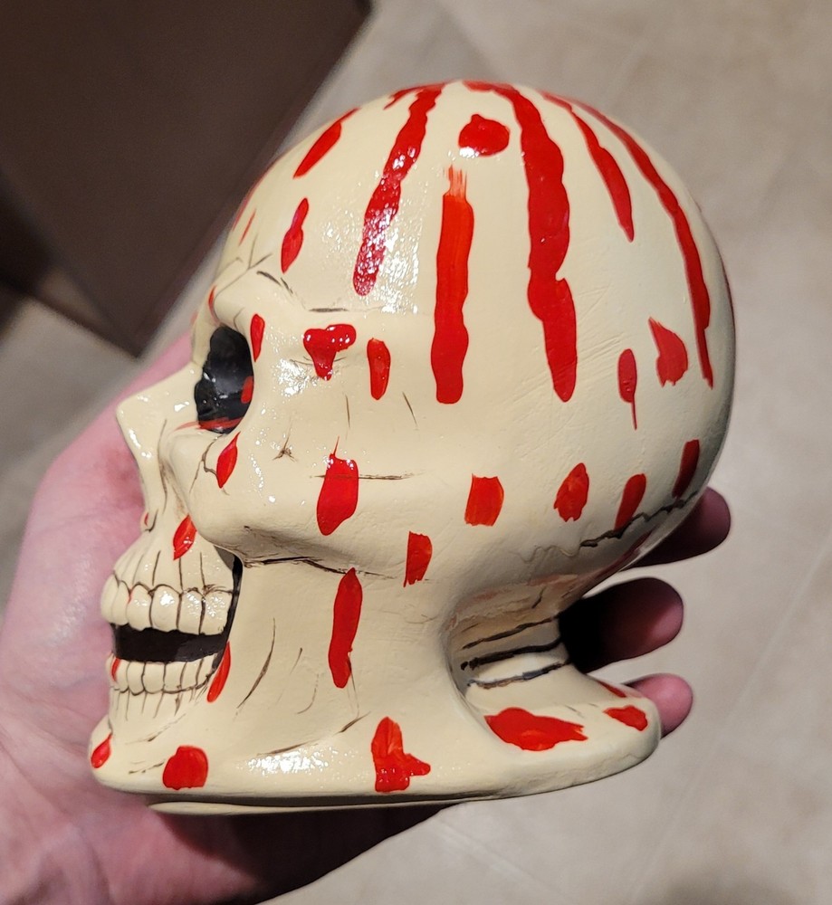 Bleeding Skull Statue Gurley Candle Ceramic Chalkware Halloween Bethany Lowe
