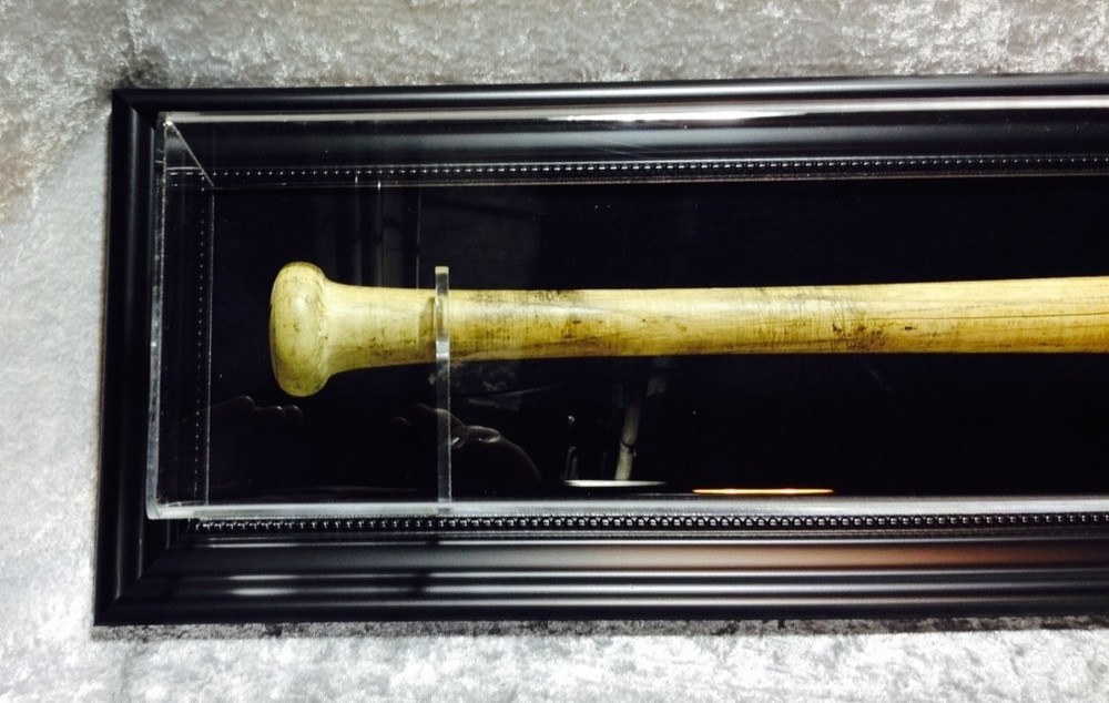 Premium Wall Mount Baseball Bat Display Case,Black frame with black background