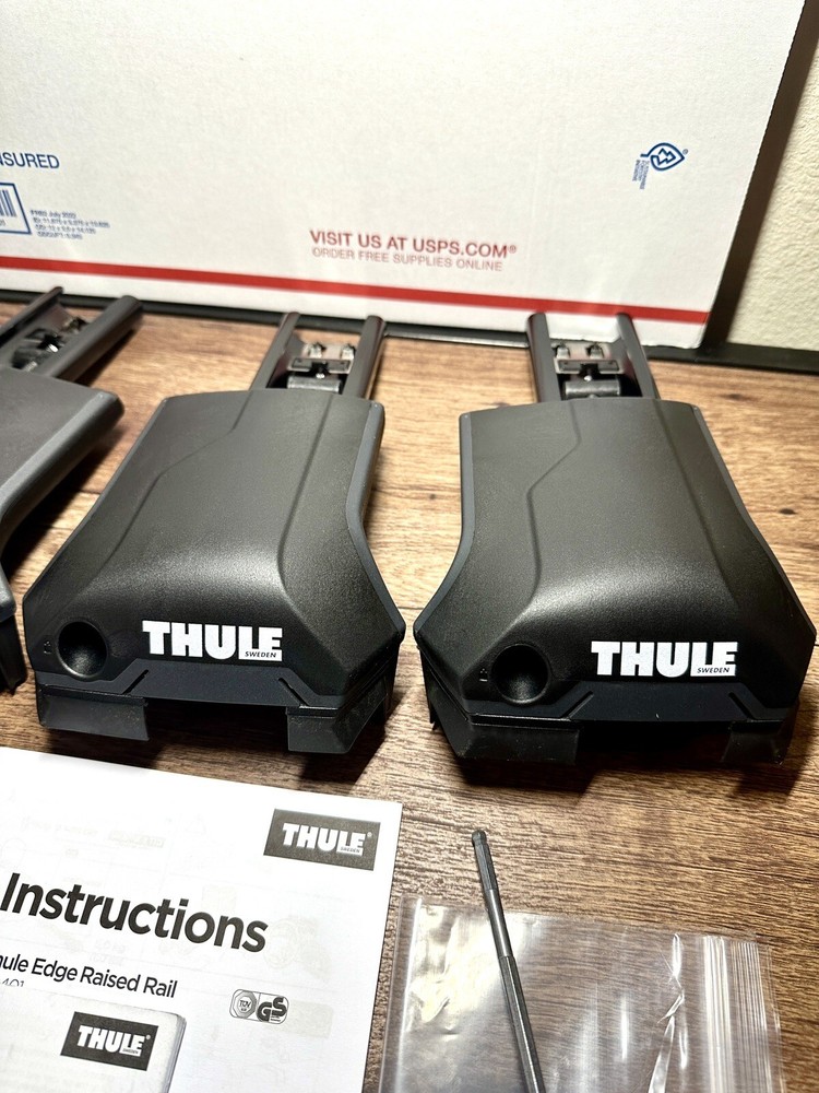 Thule Edge Raised Rail Foot Pack 720401 (New/Repackaged) + Free Thule Lock Set!