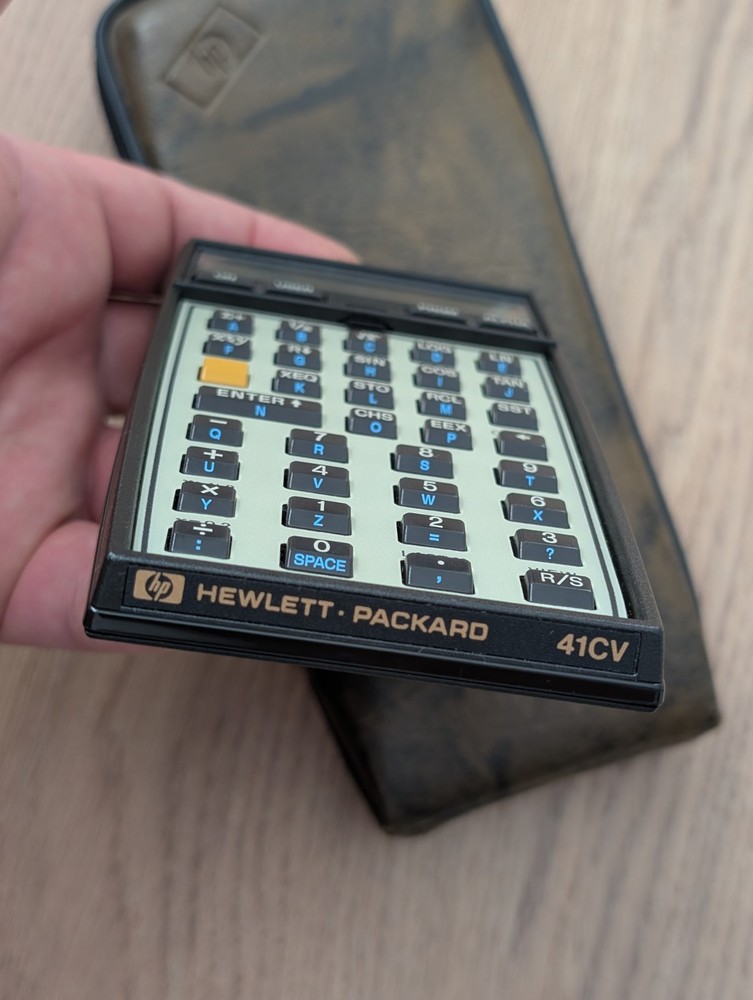 Vintage Hewlett Packard HP 41CV & HP soft case - Excellent condition