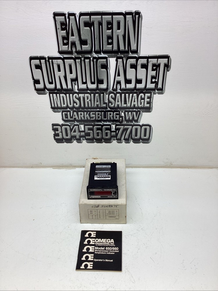 Omega Engineering Microprocessor Digital Thermometer Model 660 NIB