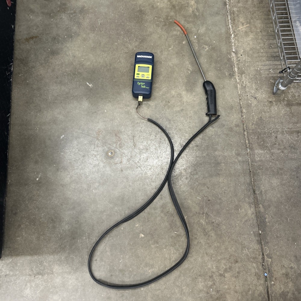 Bacharach Fyrite Tech Analyzer