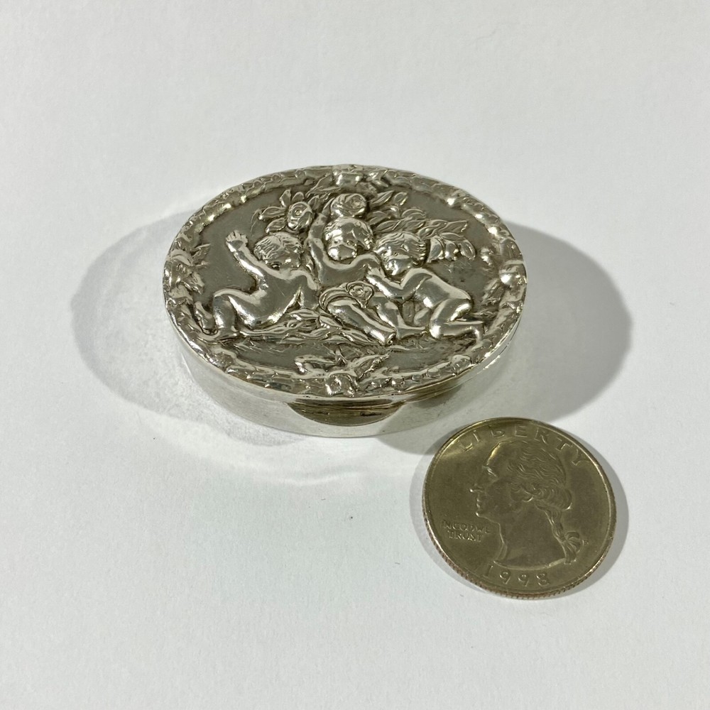 Vintage Solid Silver Italian Pillbox , Hallmarked with boys in romantic scene