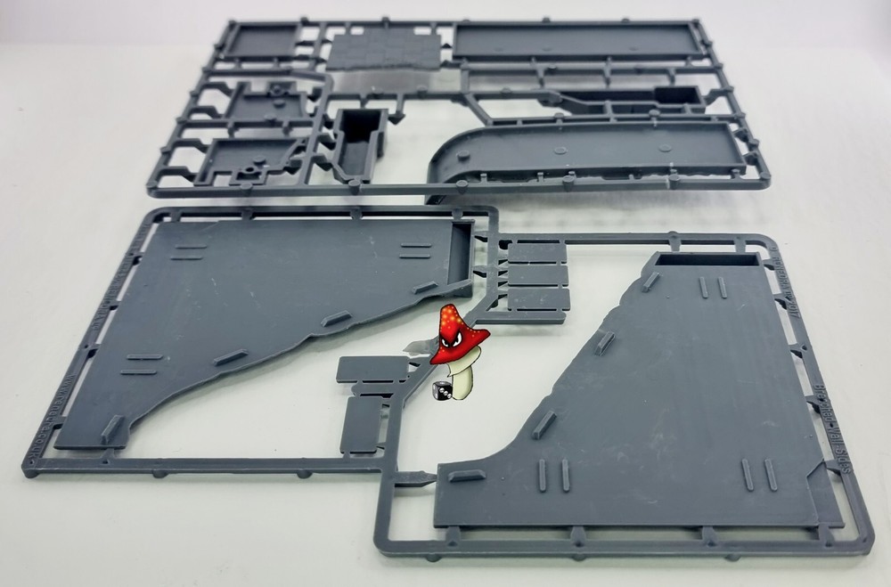 Renedra Breached Castle Wall Sections 28mm 1/56 Scale Plastic wargames scenery