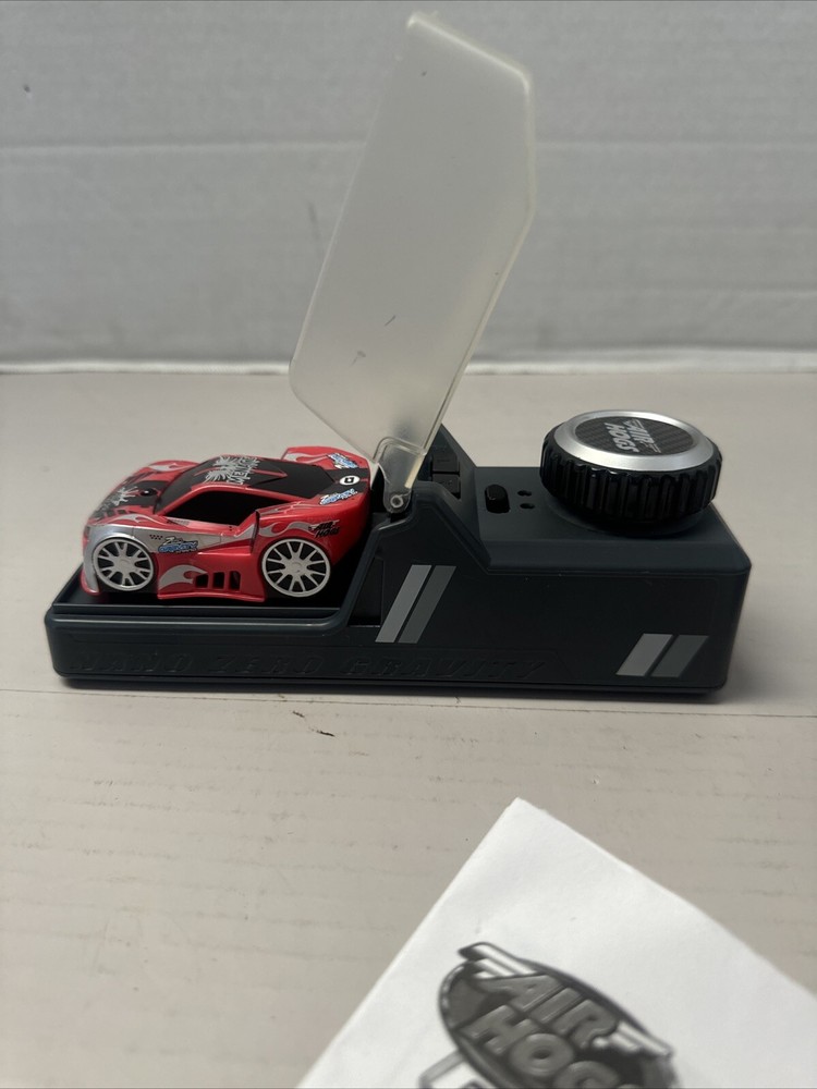 Air Hogs zero gravity nano Menace