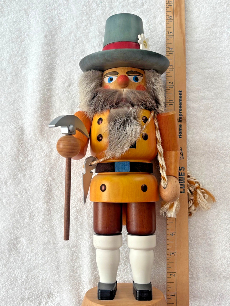 Stracoland Colmnitz Nutcracker Officer w Pick Axe, 15”, Handmade from Germany