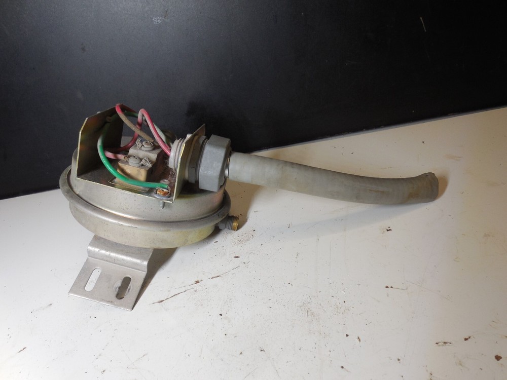 Antunes Pressure Switch Model SML .05''-9.0'' WC