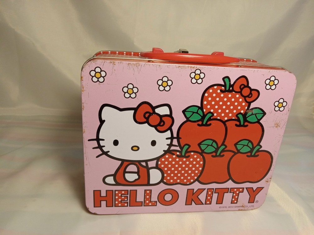 Hello Kitty tin lunch box 2014