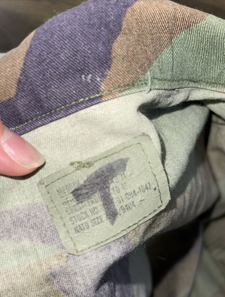 Camouflage Combat Coat Woodland Size Medium Regular US Army