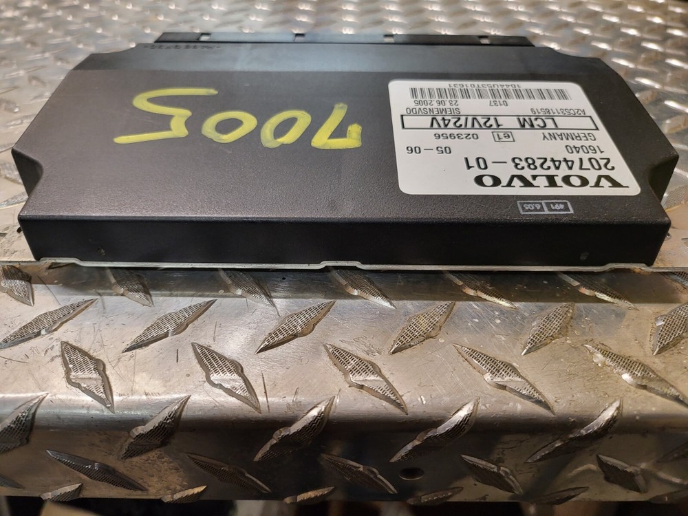 VOLVO LIGHT CONTROL MODULE LCM 20744283-01
