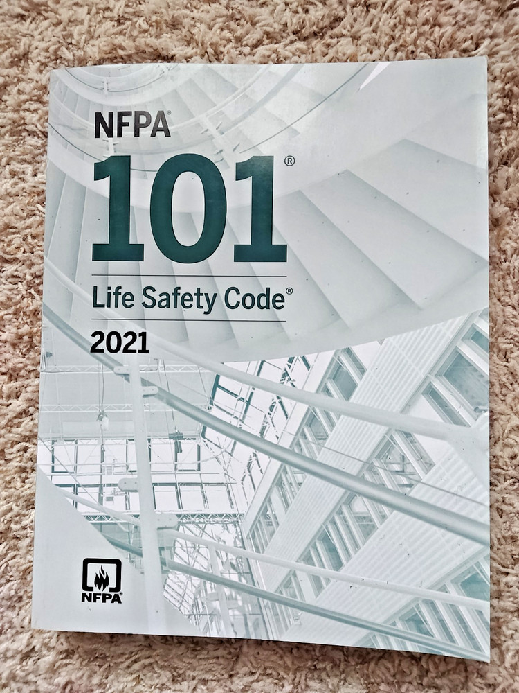 *2021 NFPA 101 Life Safety Code Paperback Edition
