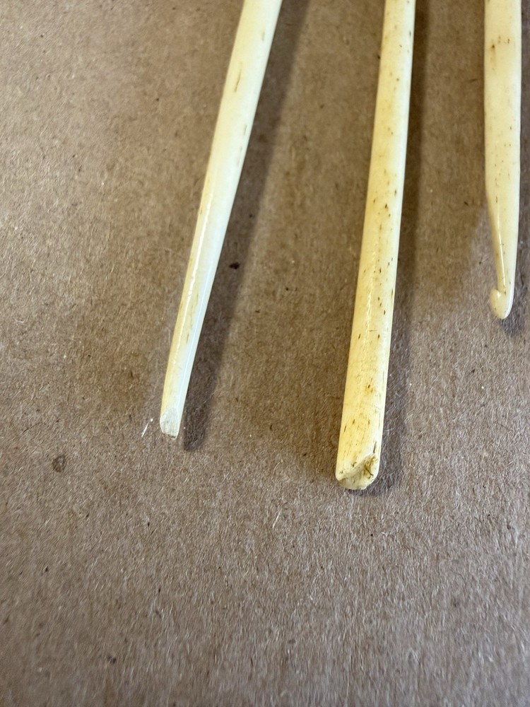 Vintage Bone Crochet Hook Needle Double End & 2 DAMAGED Hooks
