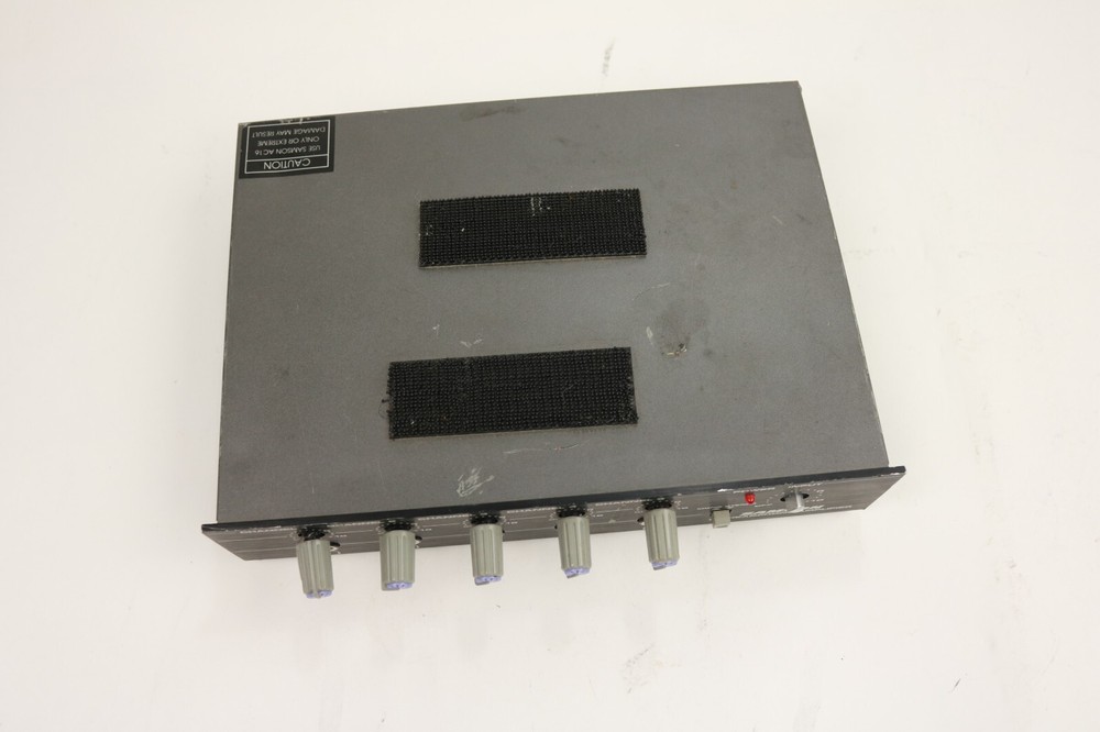 SAMSON Q5 Headphone Amplifier AS IS