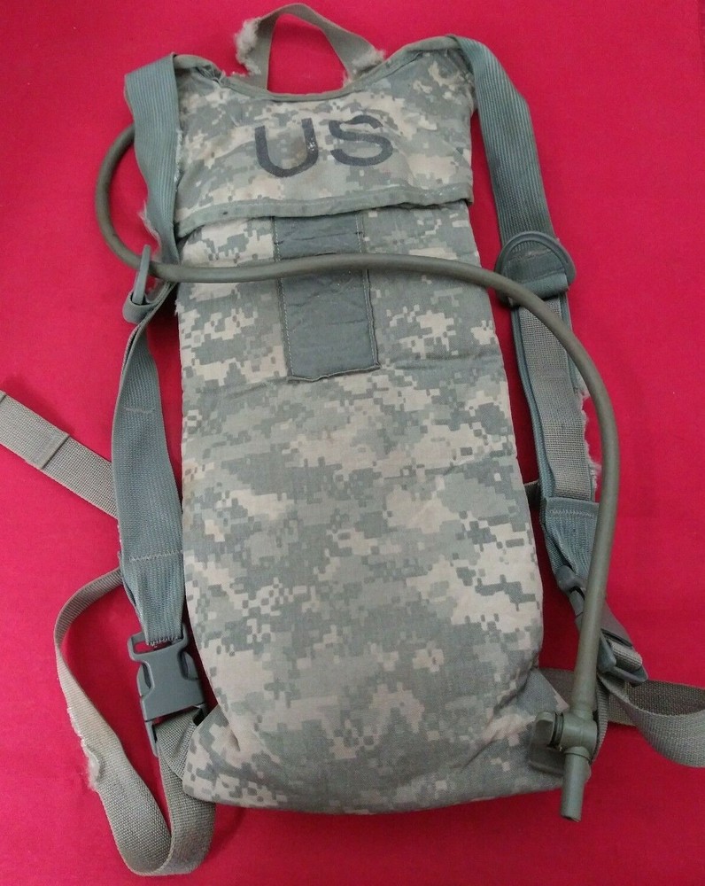 US Army MOLLE CamelBak Hydration System / Digital ACU / 865-01-524-8362