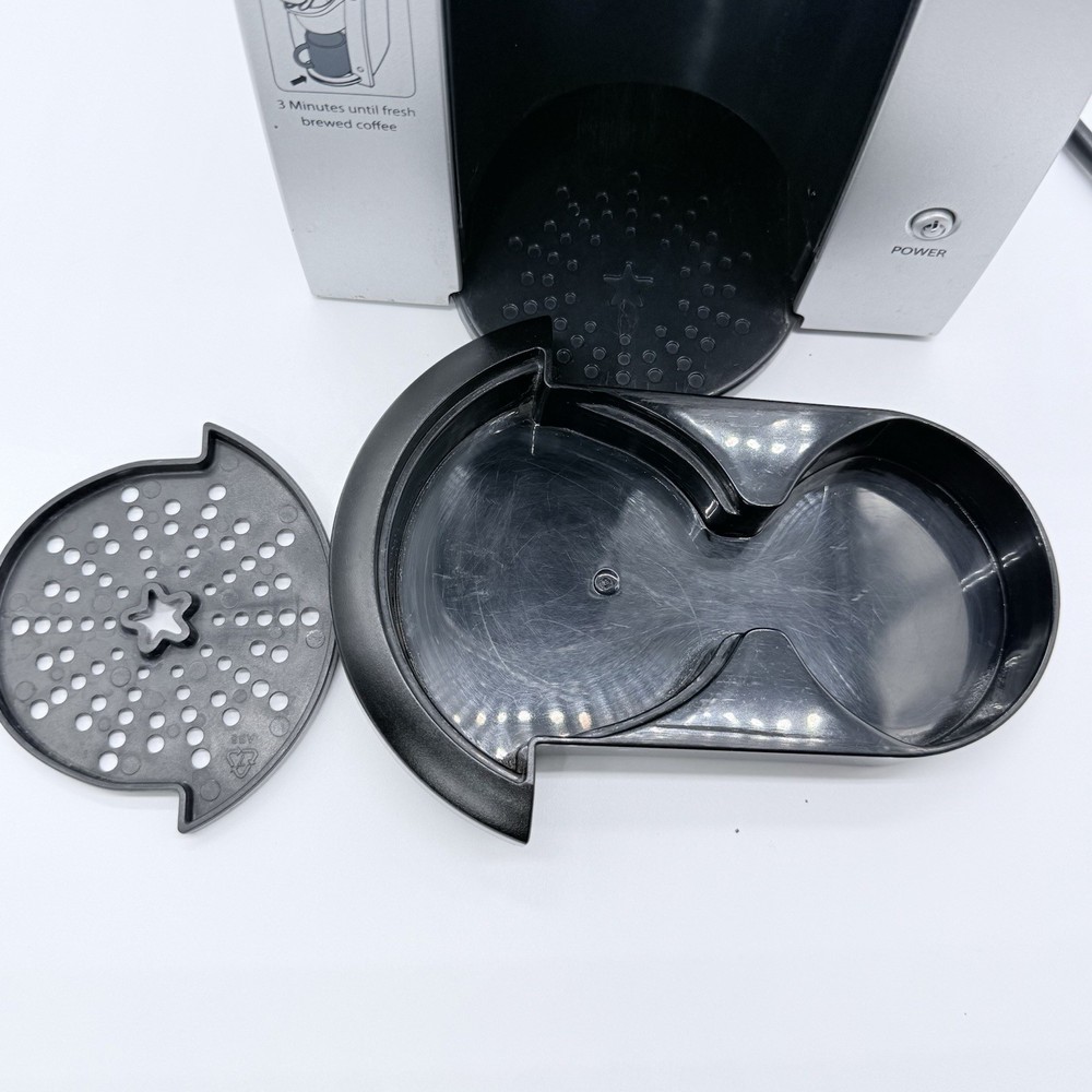 Keurig Coffee Maker K-Cup Pod Single Cup Brewing System K130 Silver TESTED WORKS