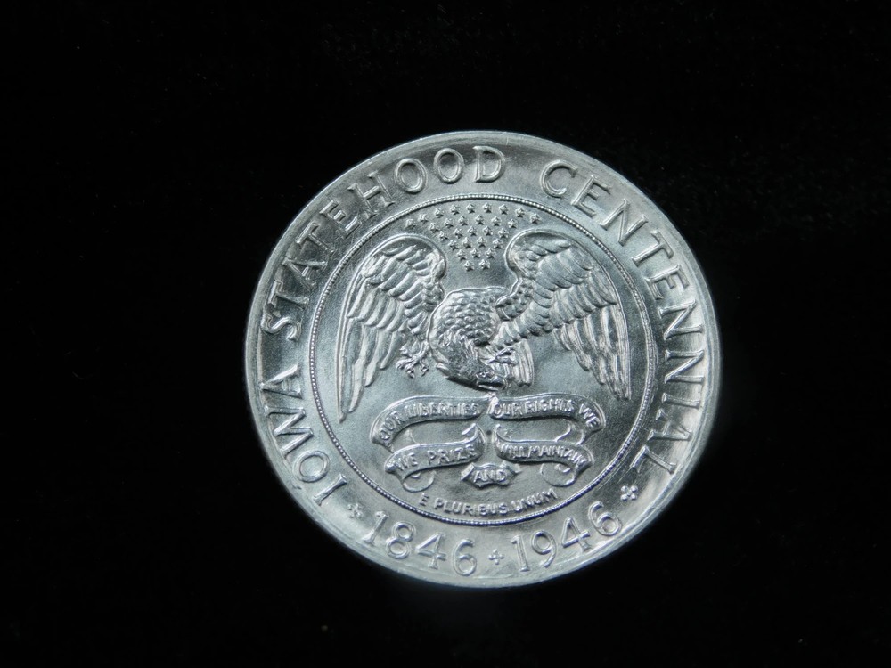 1946 50c Iowa Commemorative Silver Half Dollar - UNC