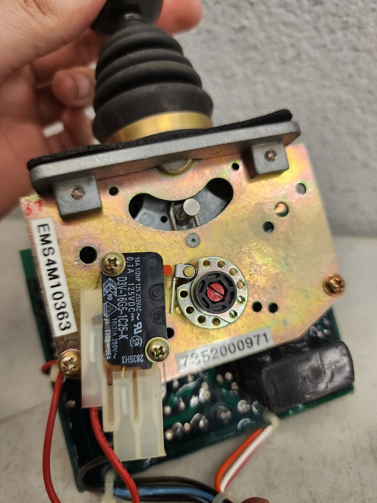 Grove 7352000971 Joystick Controller For Parts