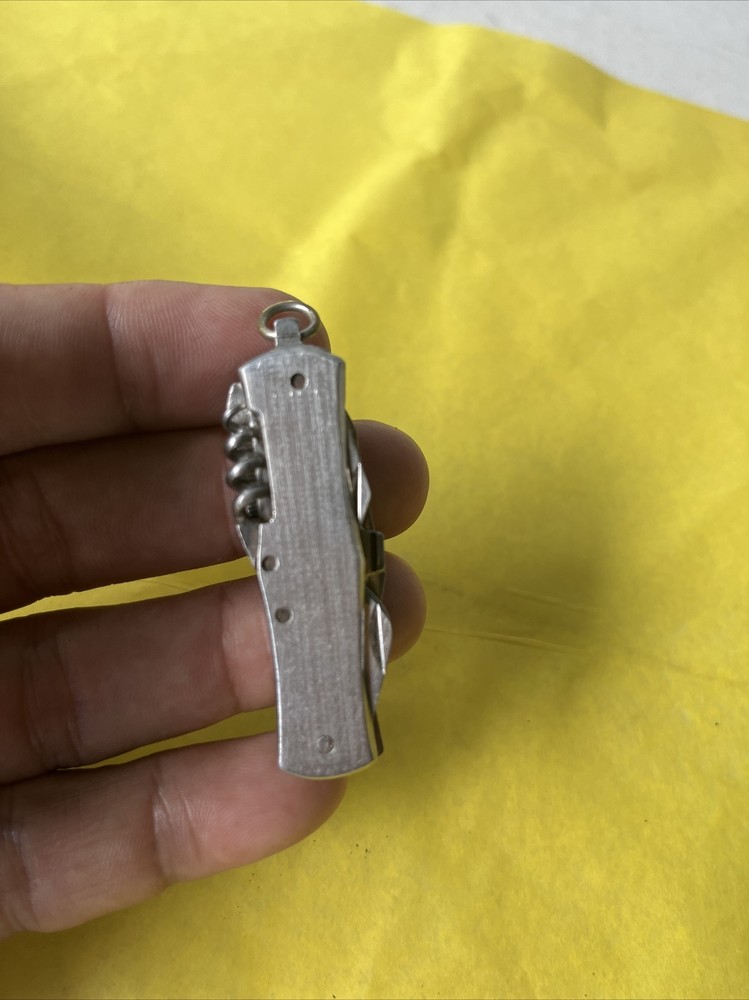 VINTAGE MULTI TOOL POCKETKNIFE KEYCHAIN (w14)