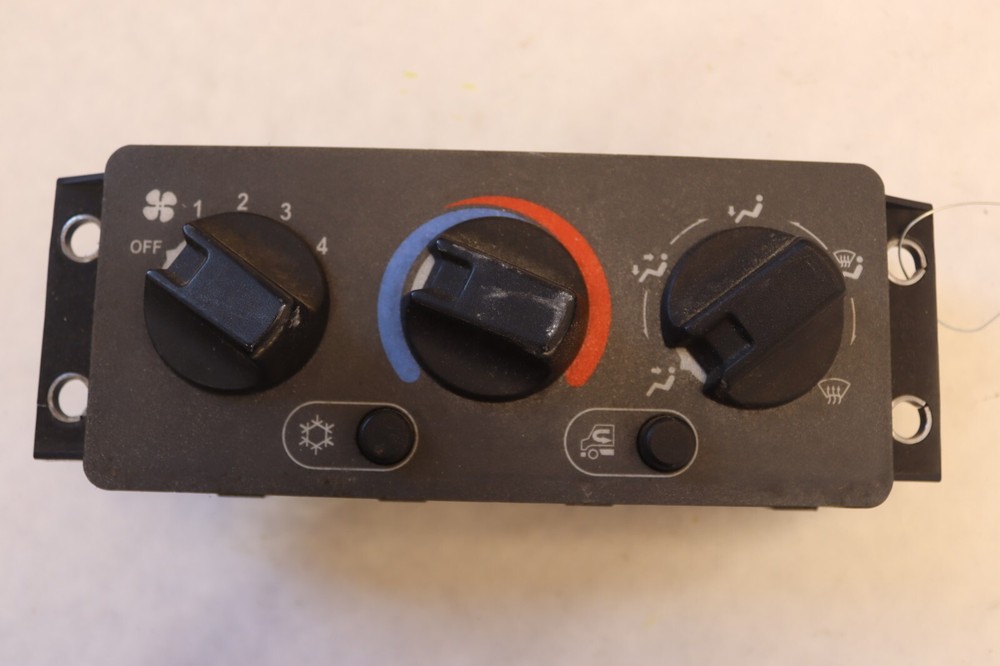 2013-2018 MACK CXU613 DASH A/C HEATER CLIMATE TEMPERATURE CONTROL PANEL OEM