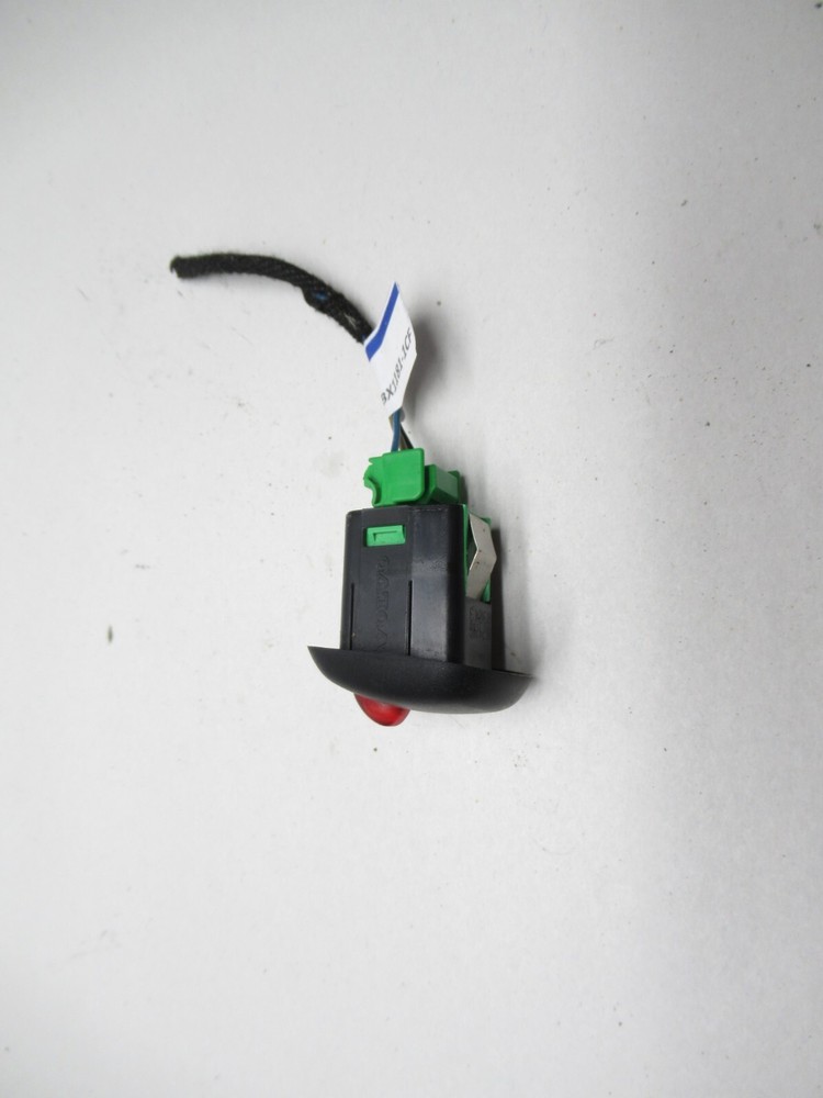 1999-2006 Volvo S80 Security Alarm LED Light Sensor 8624286 OEM