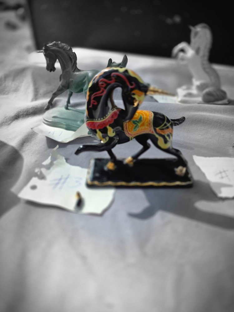 Choice Franklin Mint Unicorn Treasury Figurine