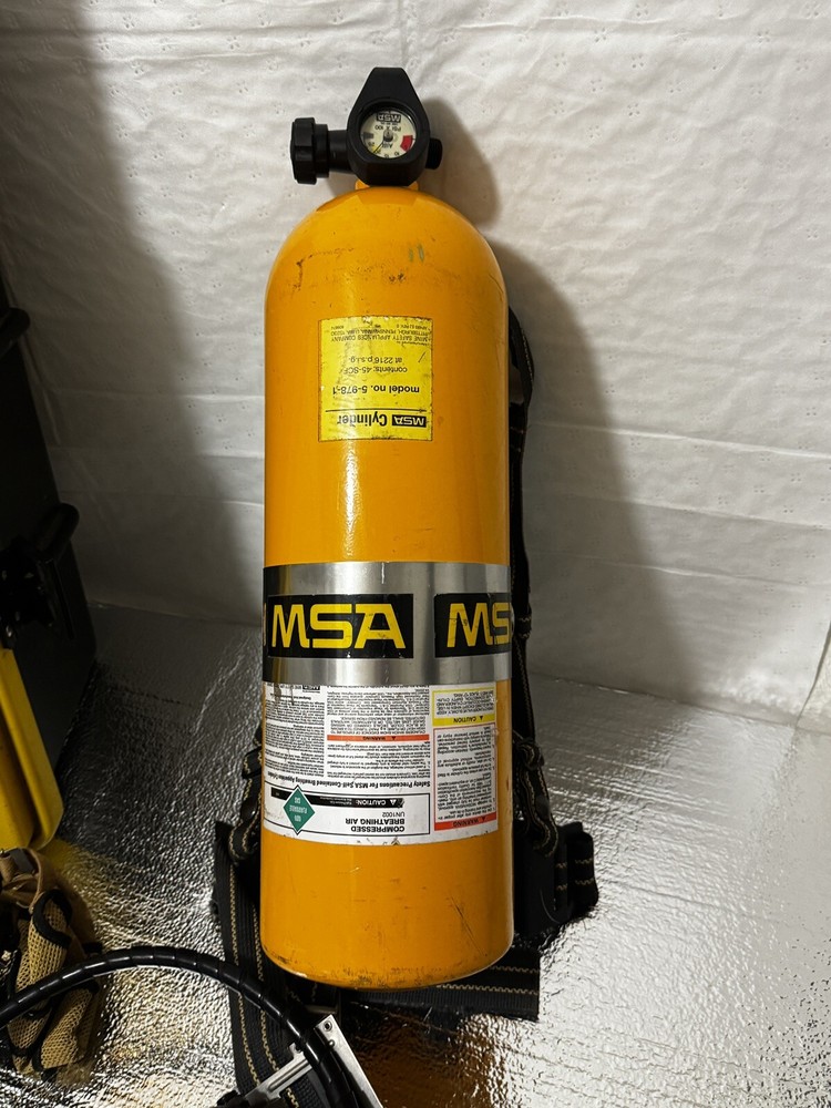 MSA cylinder 5-978-1 with frame harness and mask