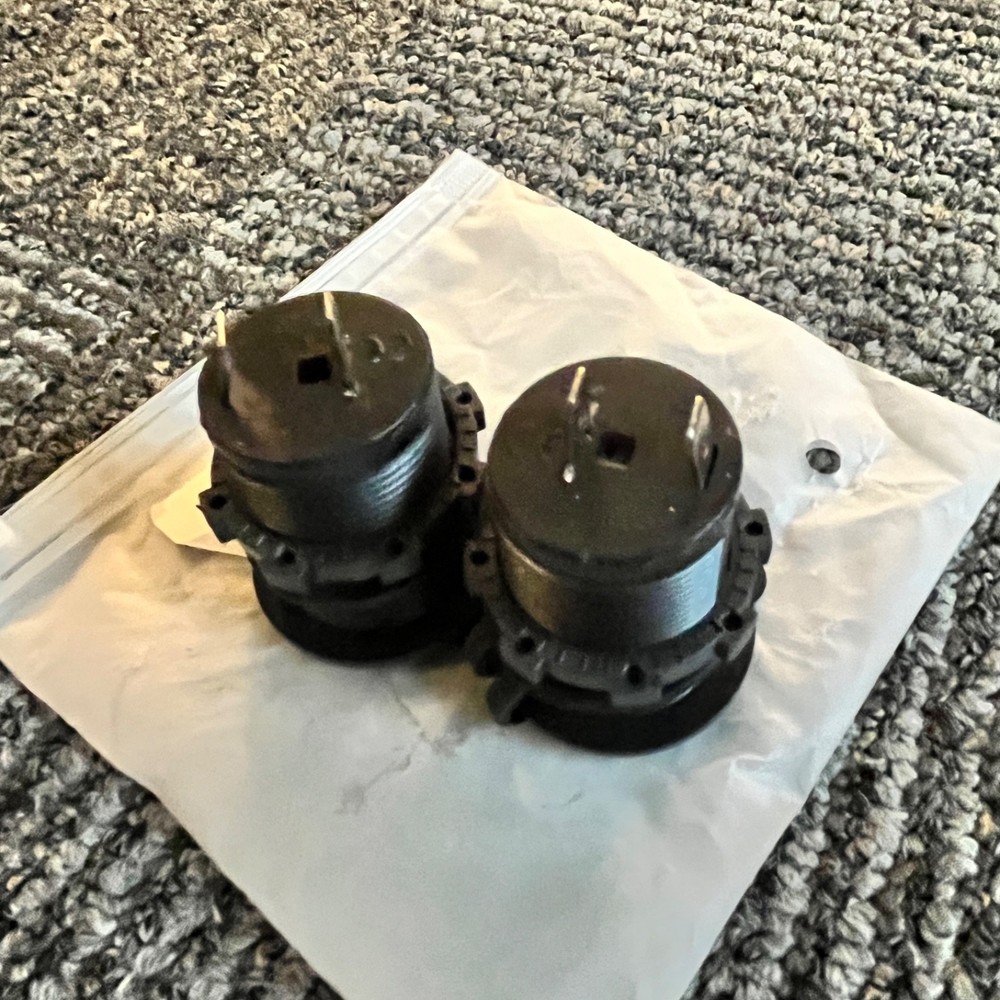 12V Car Cigarette Lighter Socket Waterproof and Dustproof Plug Socket