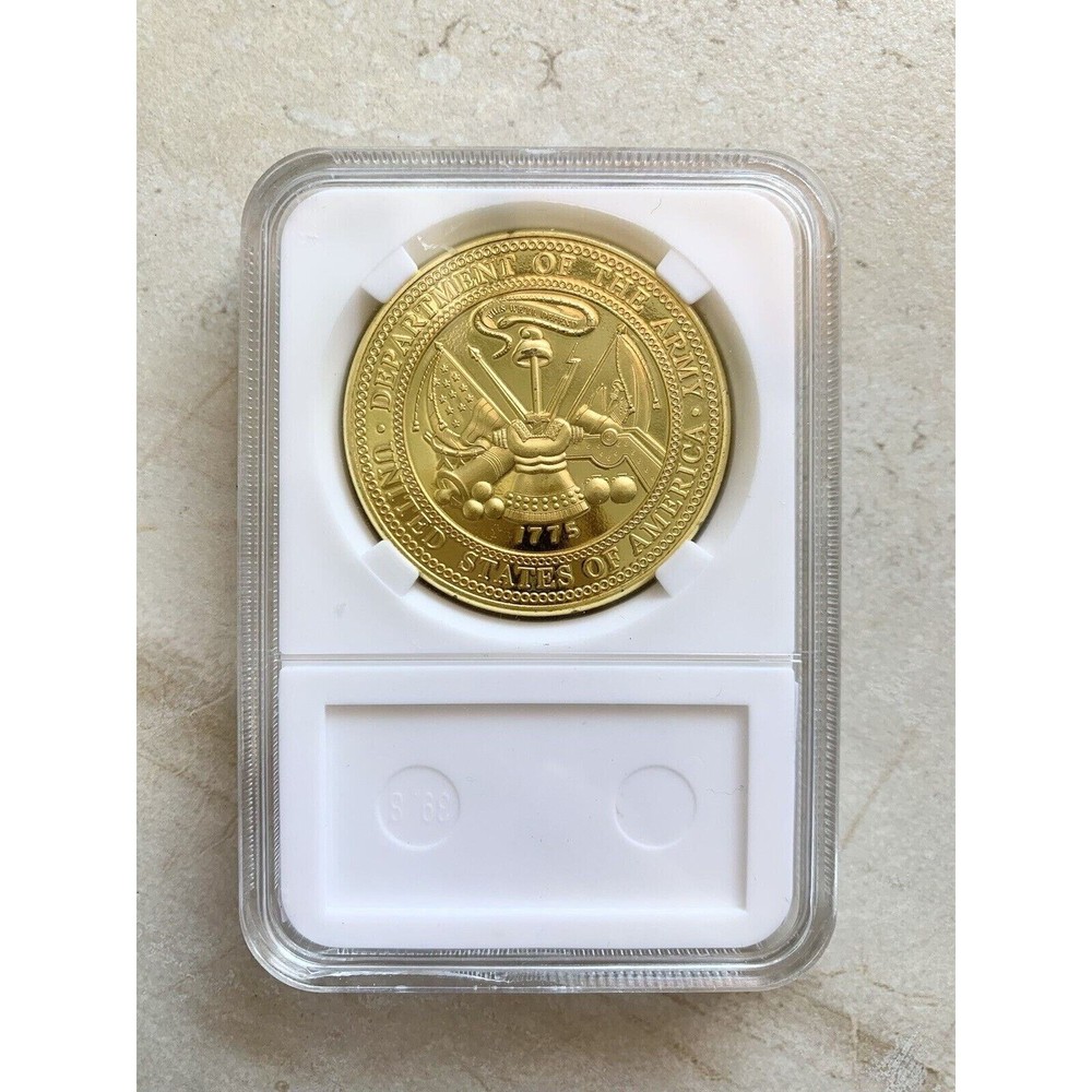 US ARMY " PRIVATE FIRST CLASS E-3 " Challenge Coin With Case