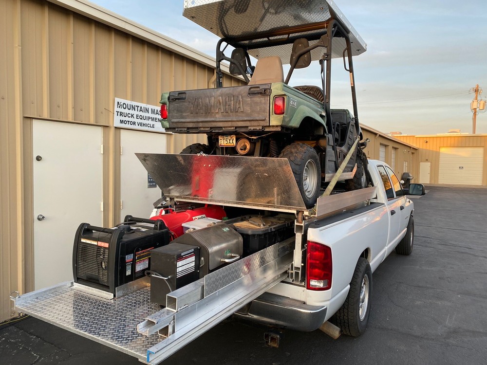 RAZOR LOADER FOR PICKUP TRUCK WITH IN BED STORAGE AND PULL AN RV