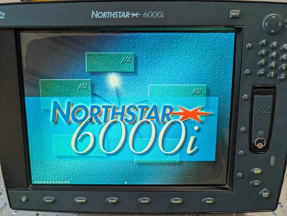 Northstar 6000i 15 inch Color Fishfinder/Chartplotter/GPS Display