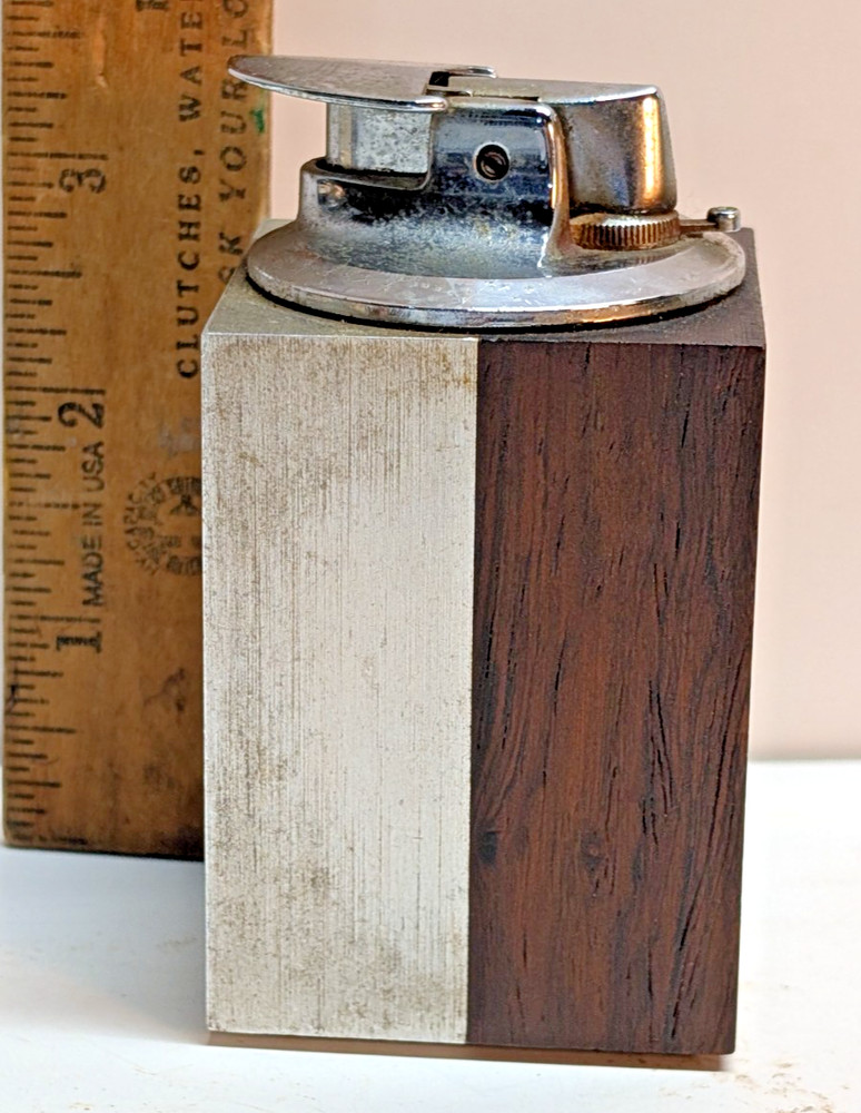 Vintage Ronson Cigarette Lighter